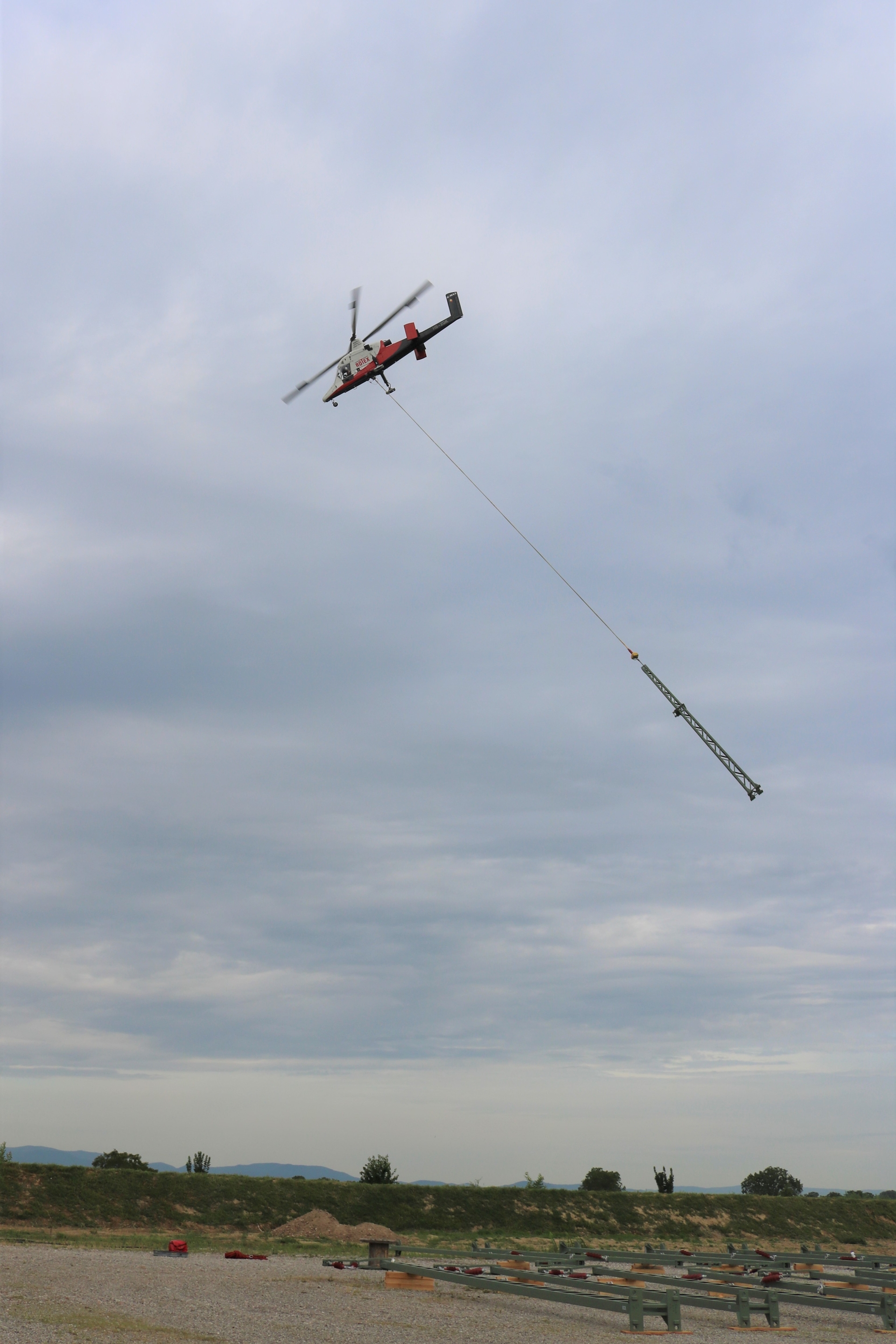 08.08.2019 HelikopterEinsatz für die Oberleitung in